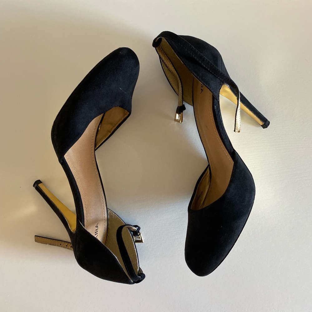 Akira black ankle strap heels. Size 9 1/2 Eur 40